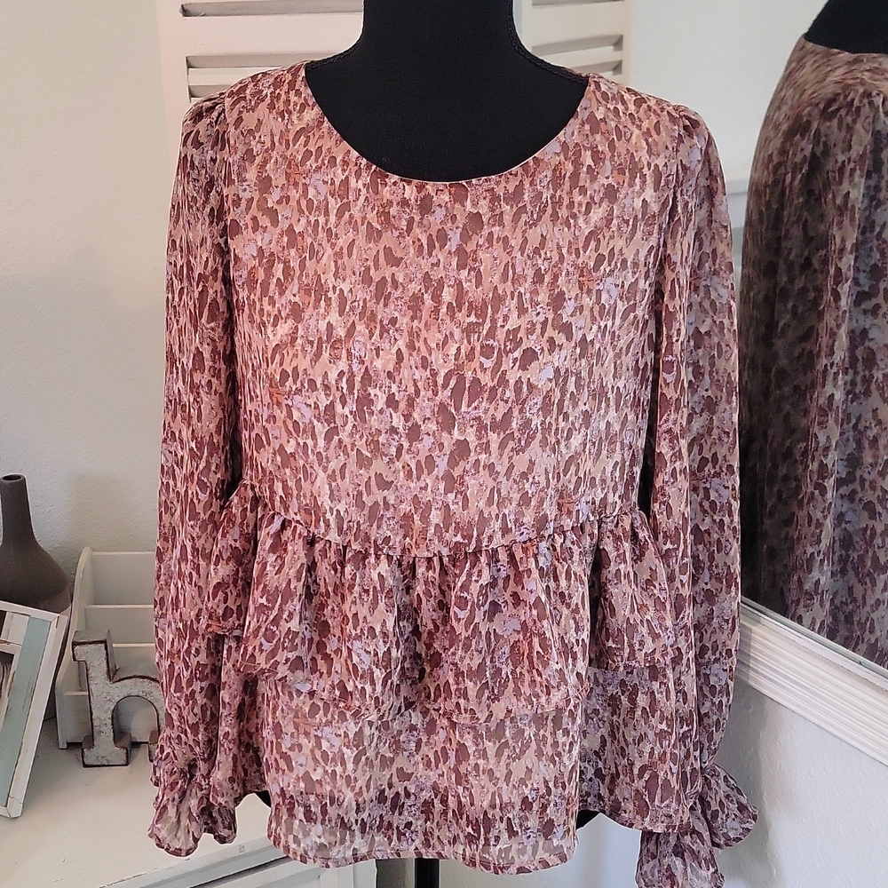 Gilli Ruffle Layered Abstract Print Blouse - image 2